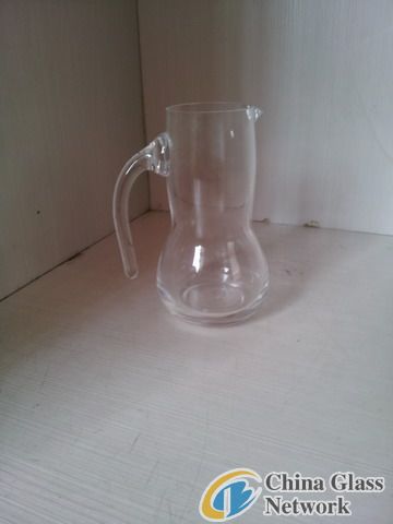 Glass decanter-1