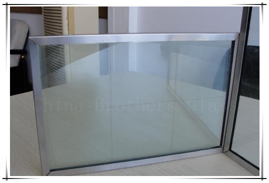 Energy saving vacuum insulated glass