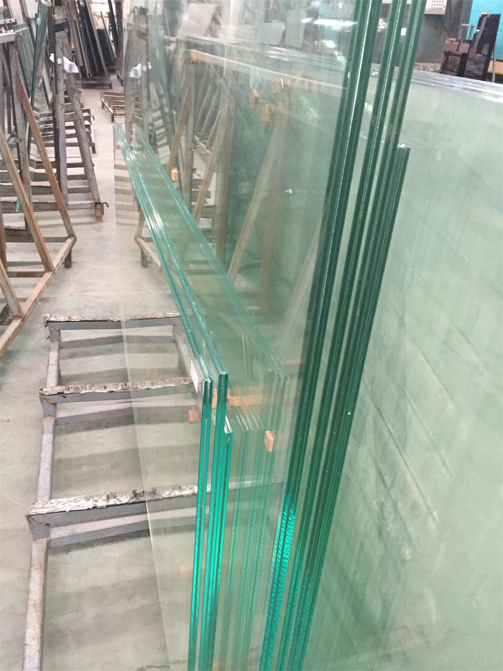 Clear and Colorful PVB/SGP Laminate Glass