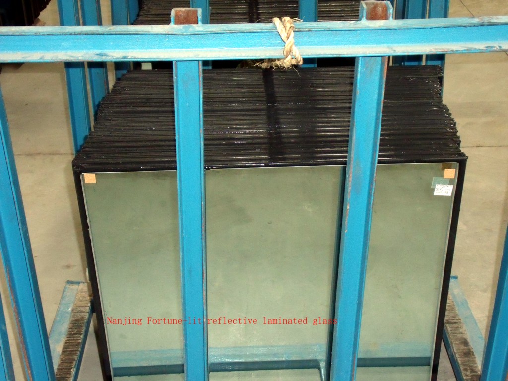 reflective laminated glass