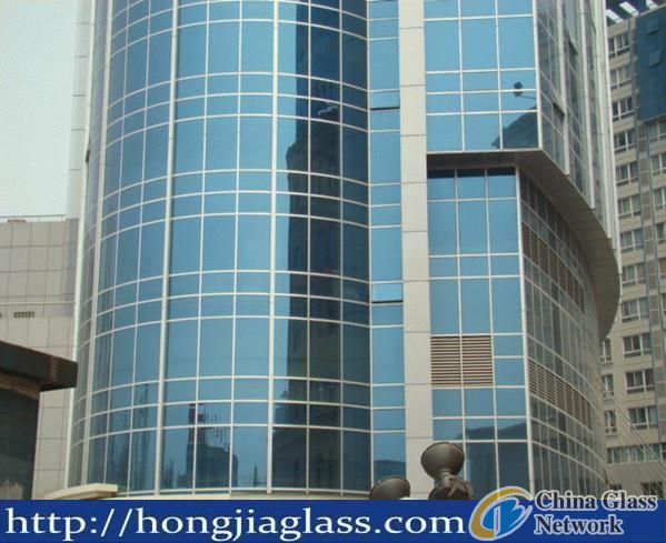 Glass curtain wall