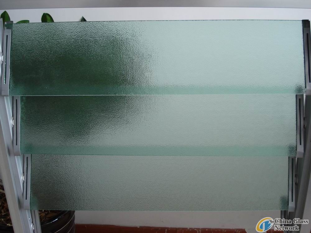 6mm patterned glass louvres