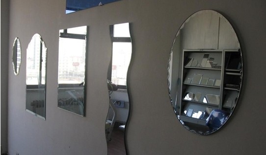 sell silver mirror and colorful mirror with ISO,CCC,3-6MM for bathroom,decorative