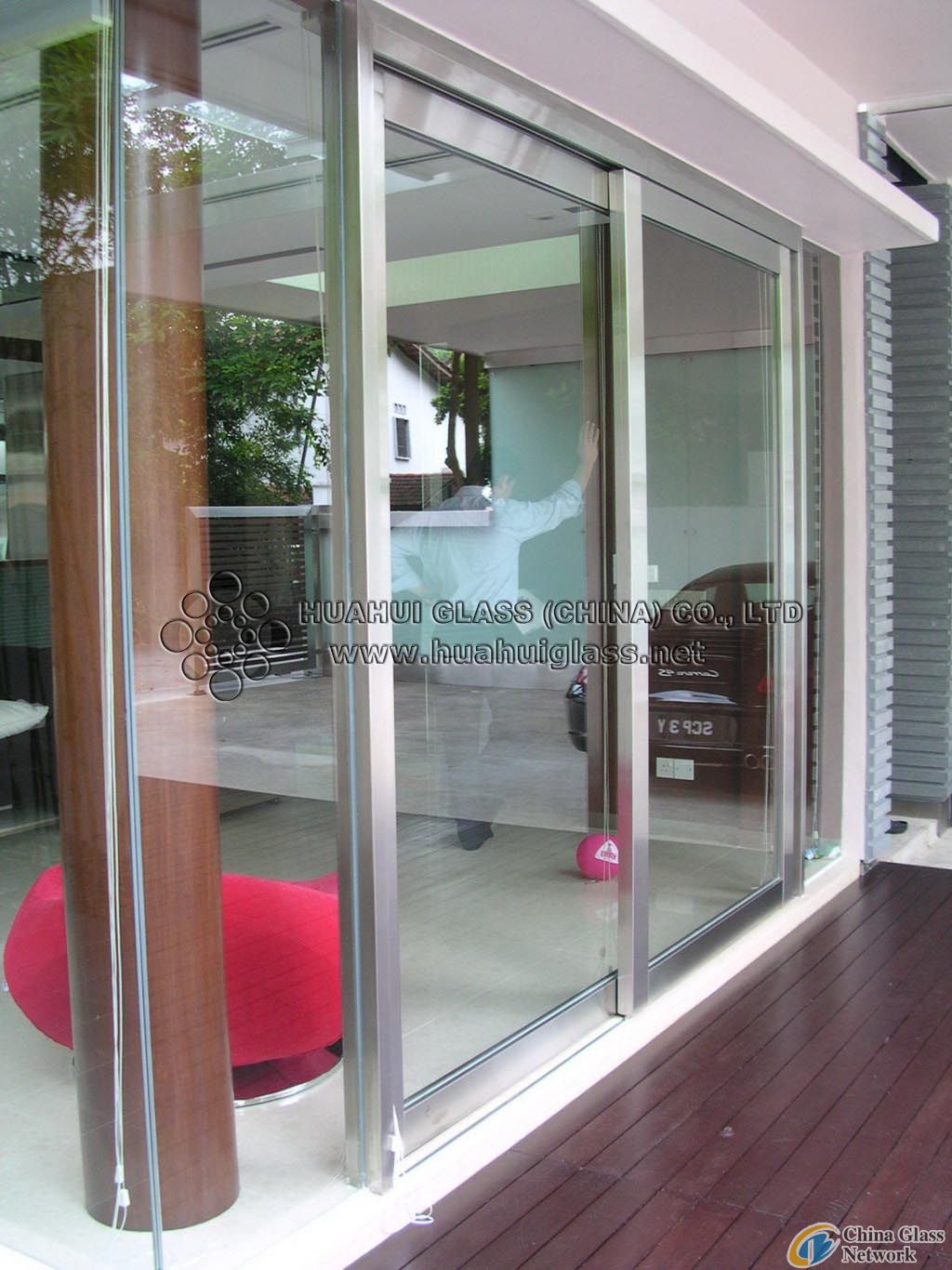 8mm hinged glass door