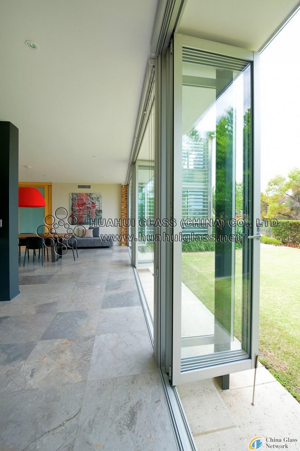 10mm folding glass door