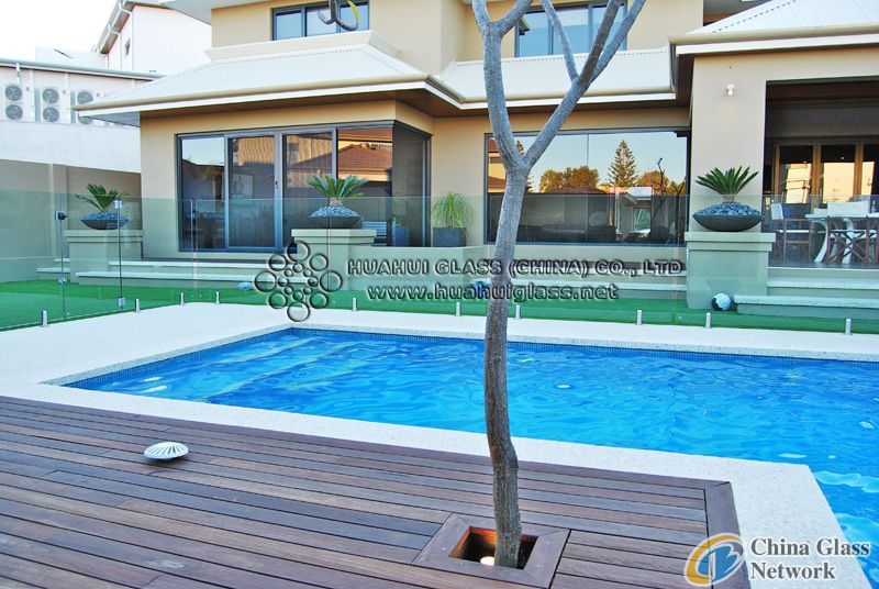 4mm glass pool fence