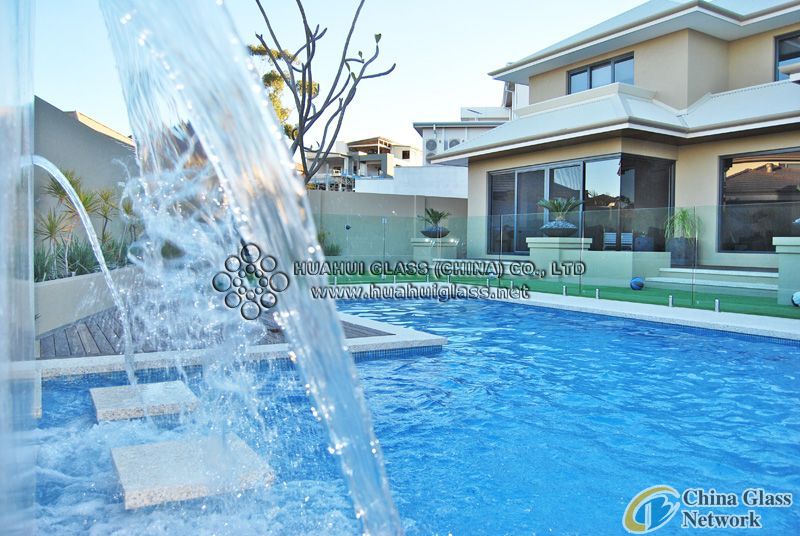 8mm glass pool fence