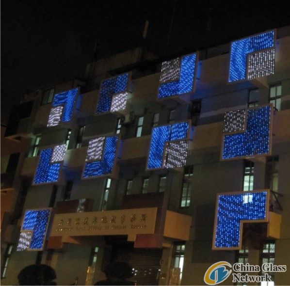 Embedded led glass for building