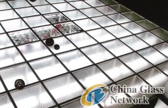 High-end dot anti-slip glass floor