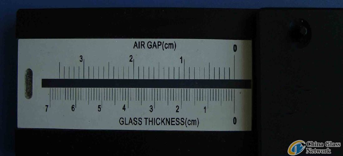 Glass thickness meter by laser SR01