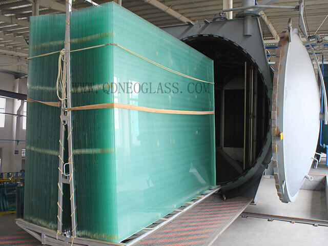 CLEAR LAMINATED GLASS.jpg