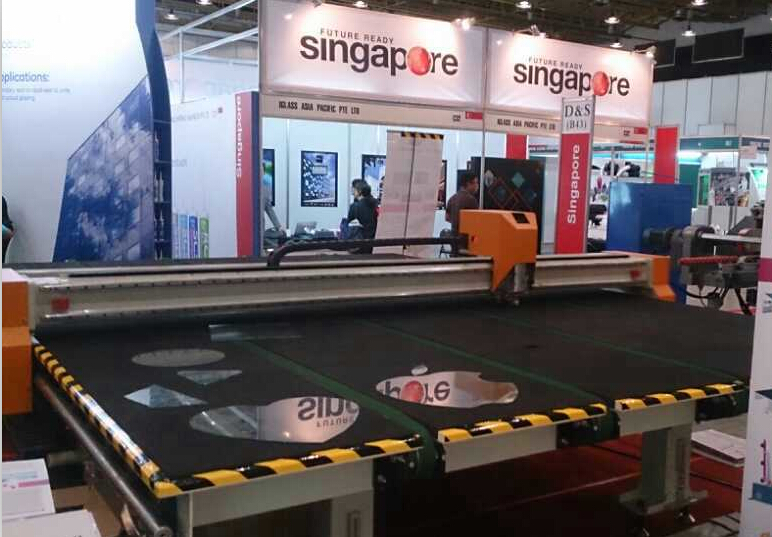 Automatic CNC Glass Cutting Machine