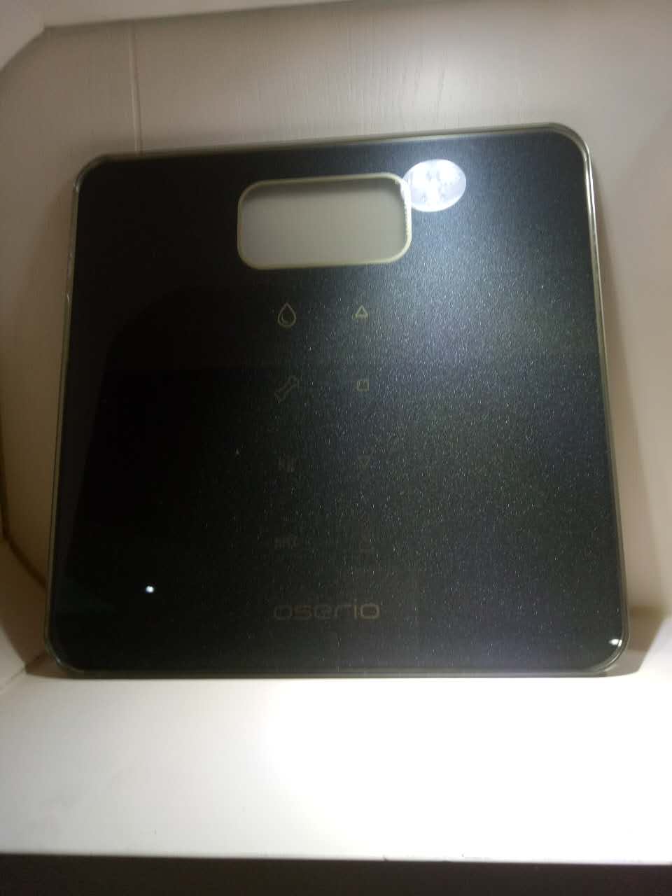 Electronic scale glass