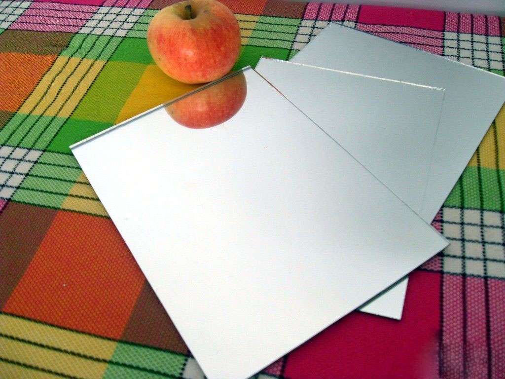 1mm 1.3mm 1.5mm 2.0mm Colored Sheet Mirror 600 900mm