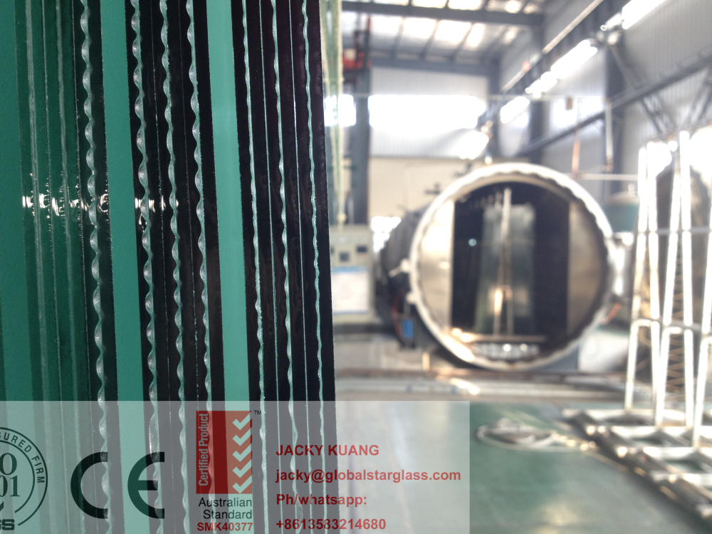 4.38-20.76mm Laminated Glass with Colored PVB Certified by AS/NZS2208