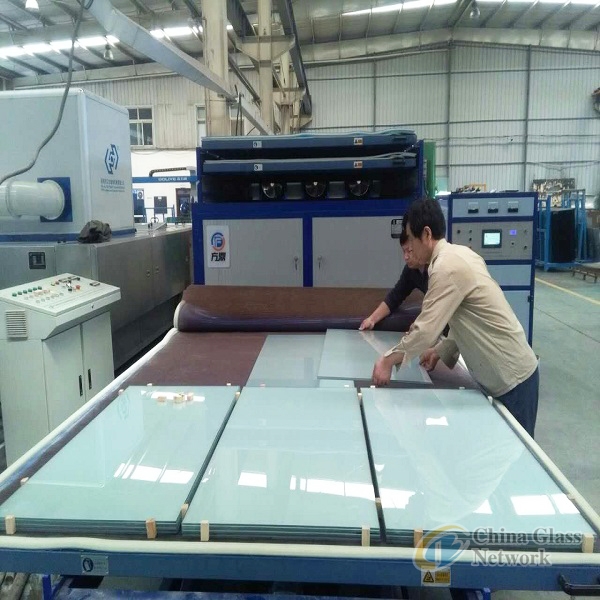 three layers laminated glass machine