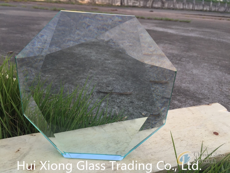 Faceted beveling glass craft / glass trophy