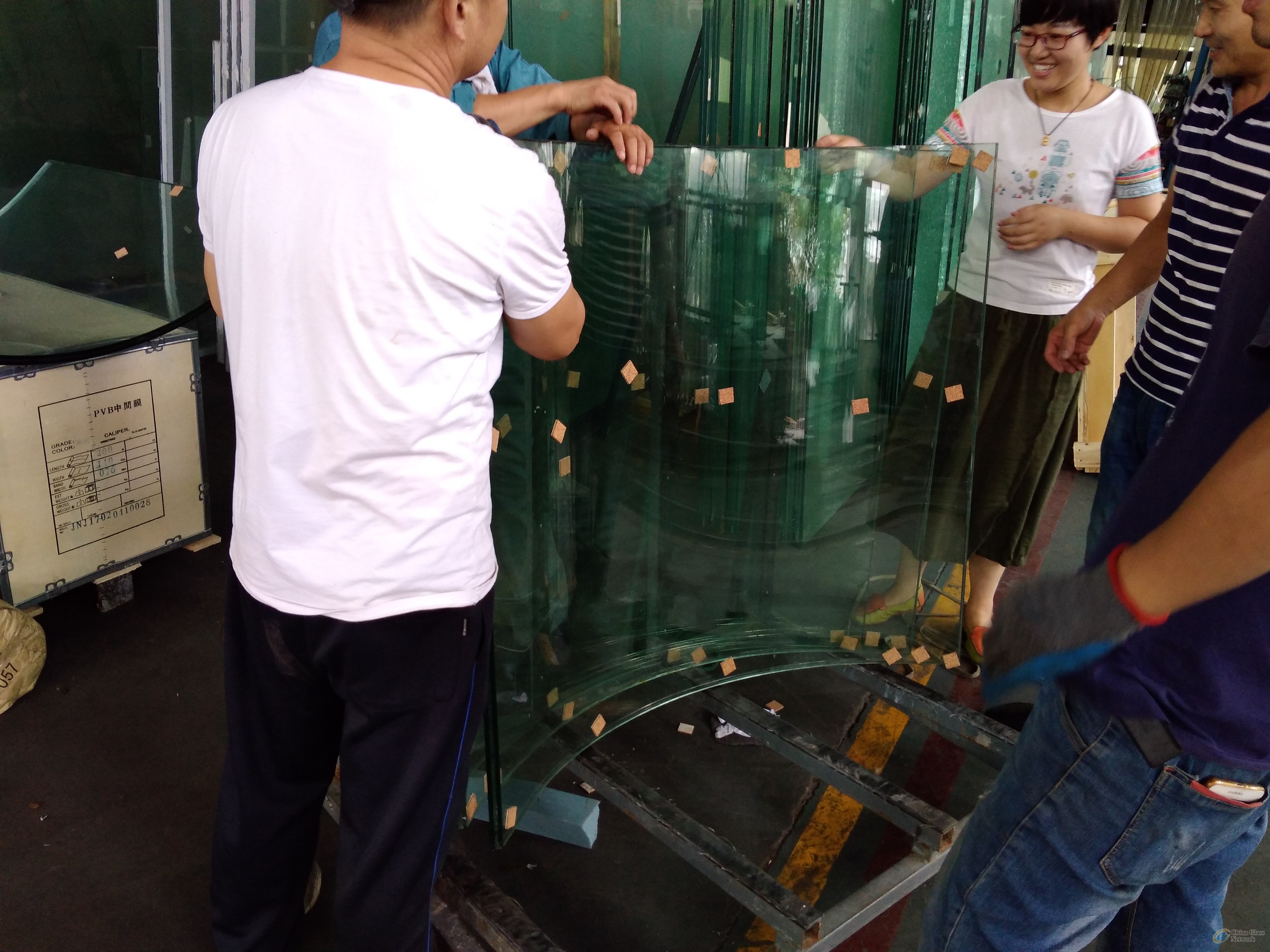 curved tempered laminated glass