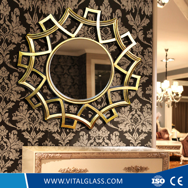 Diamond-Shaped Decorative Mirror