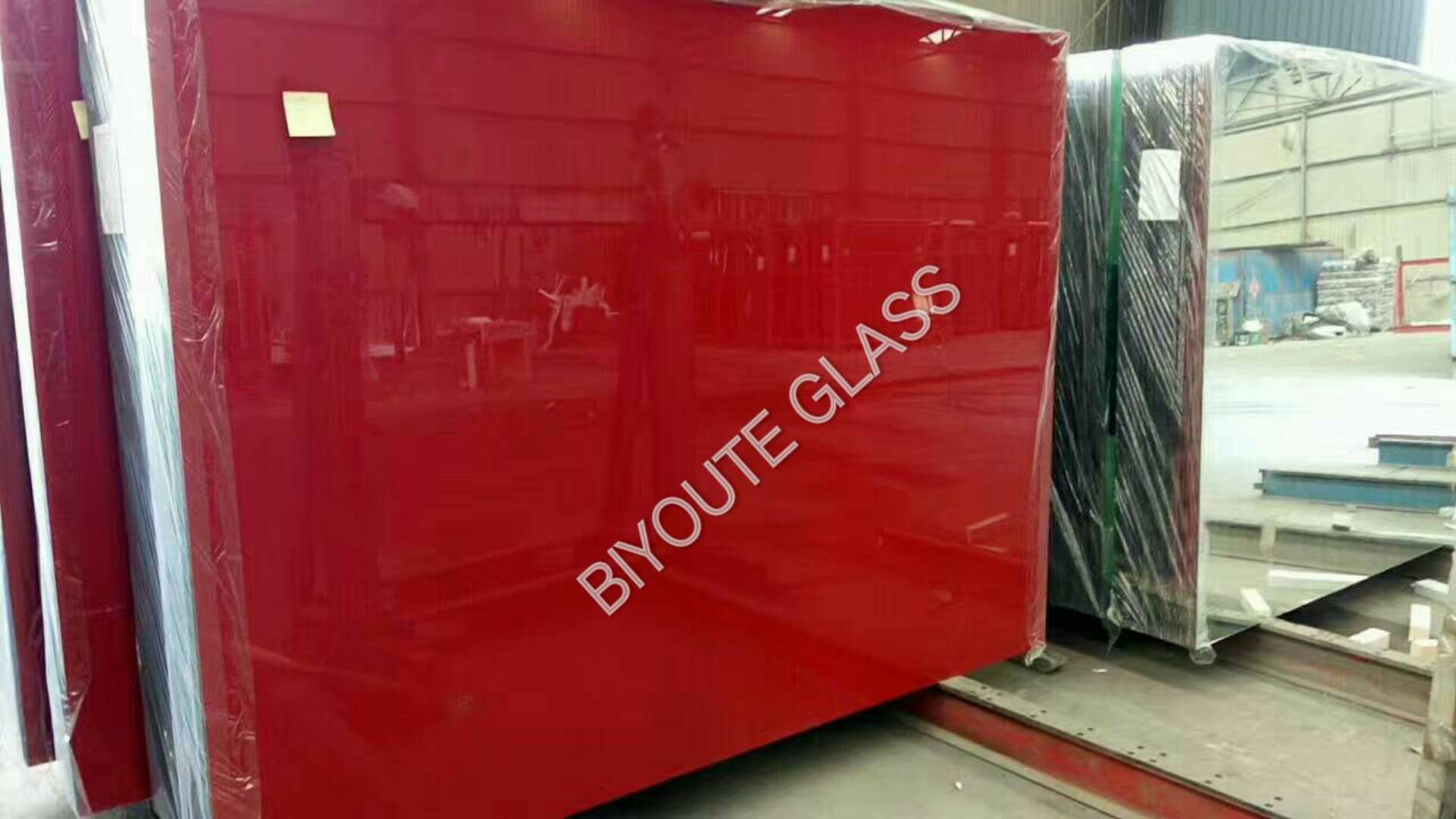4/4.8 / 5 mm lacquered glass decorative glass 1650*2200 mm/1830*2440