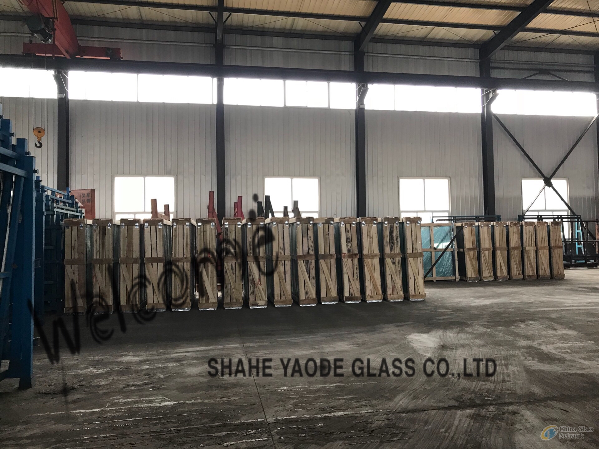 FLOAT GLASS