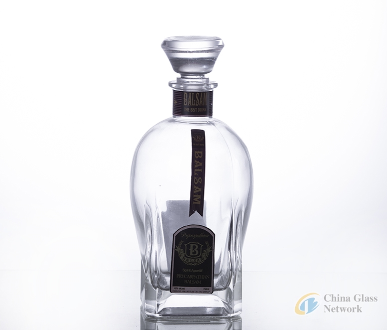 750ML crystal wine and spirit bottle with crystal cap