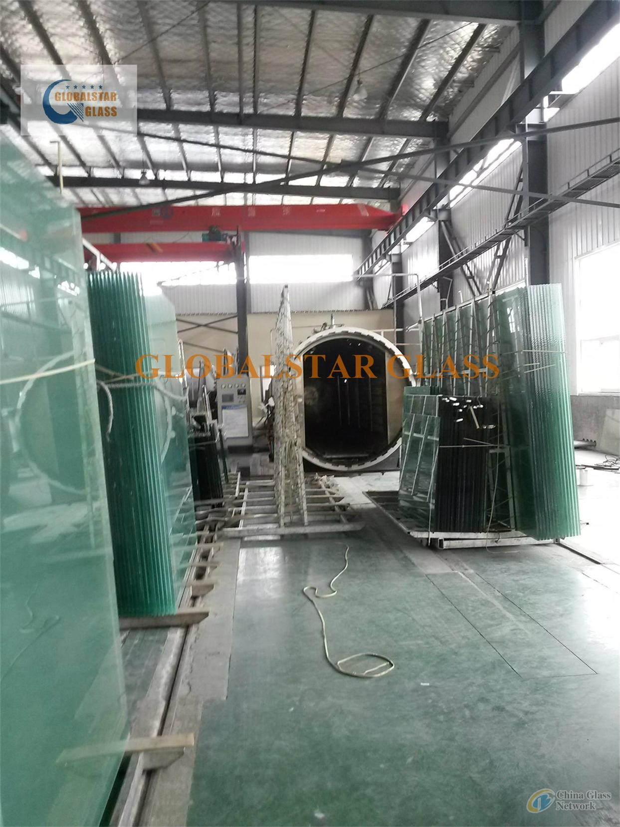 Laminated glass with figured glass