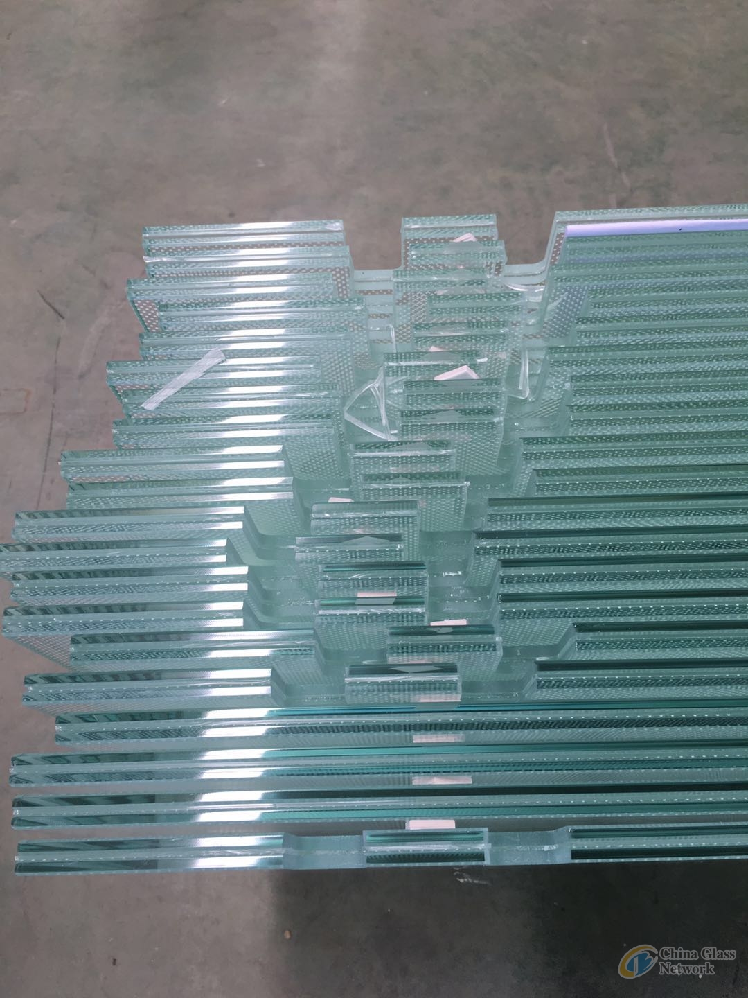 3-12MM CLEAR TEMPERED GLASS