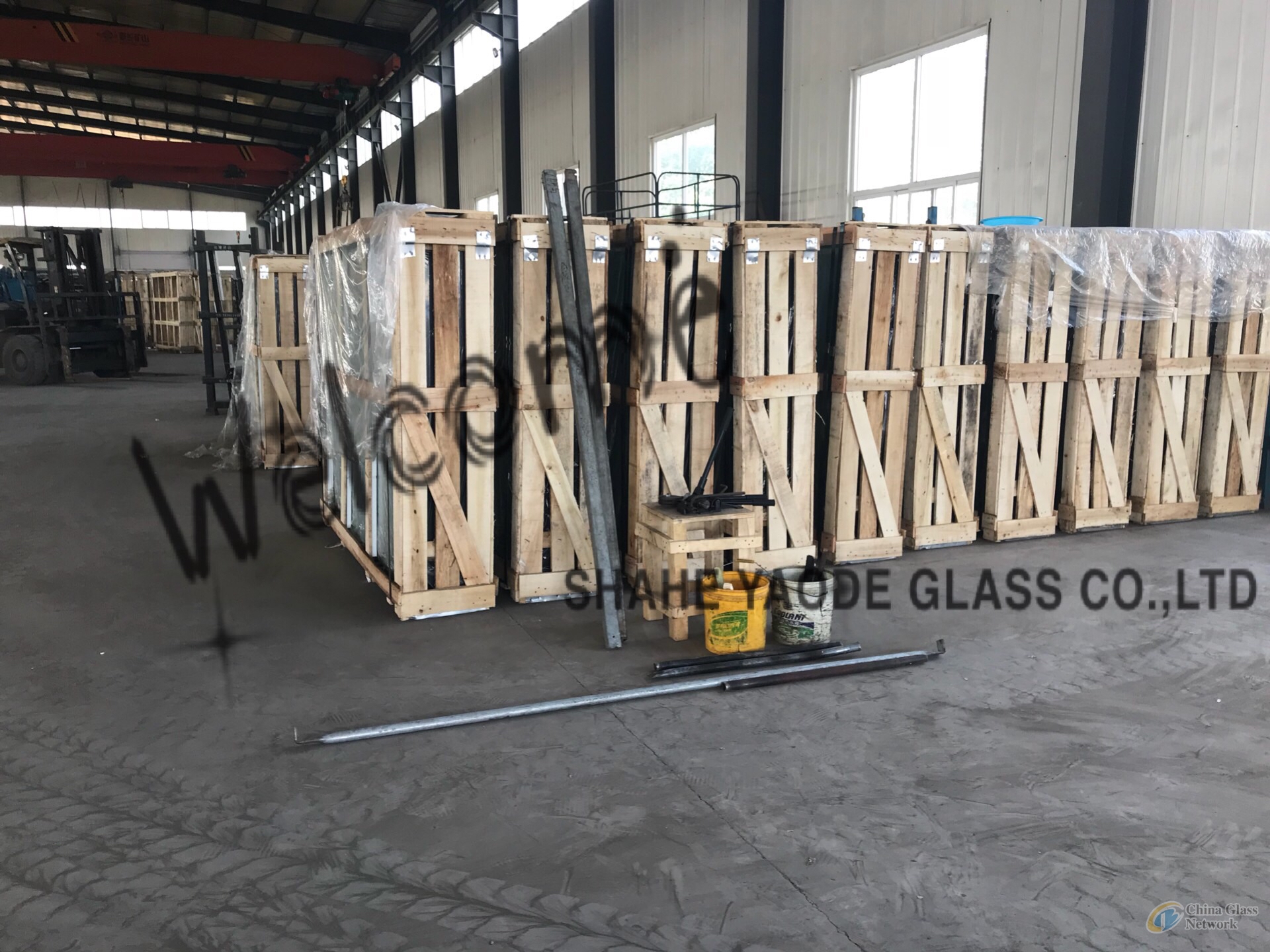 FLOAT GLASS