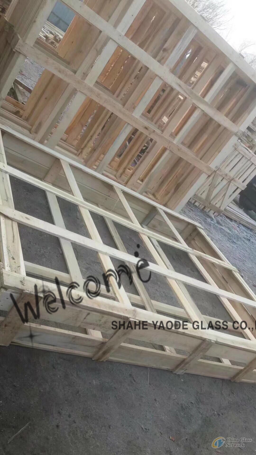 FLOAT GLASS