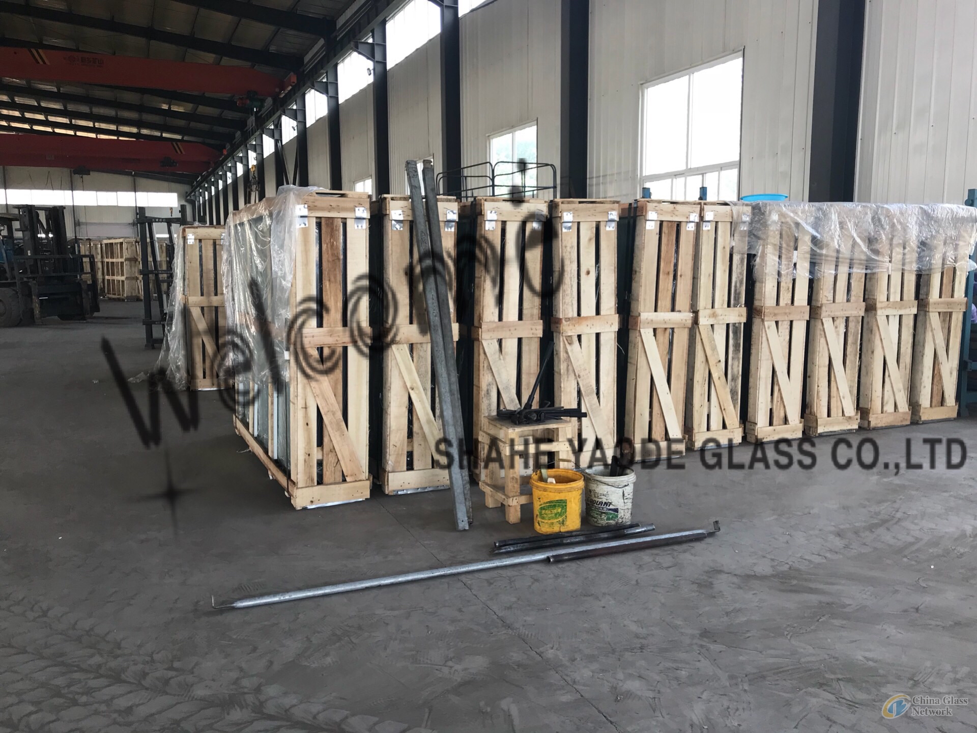 FLOAT GLASS