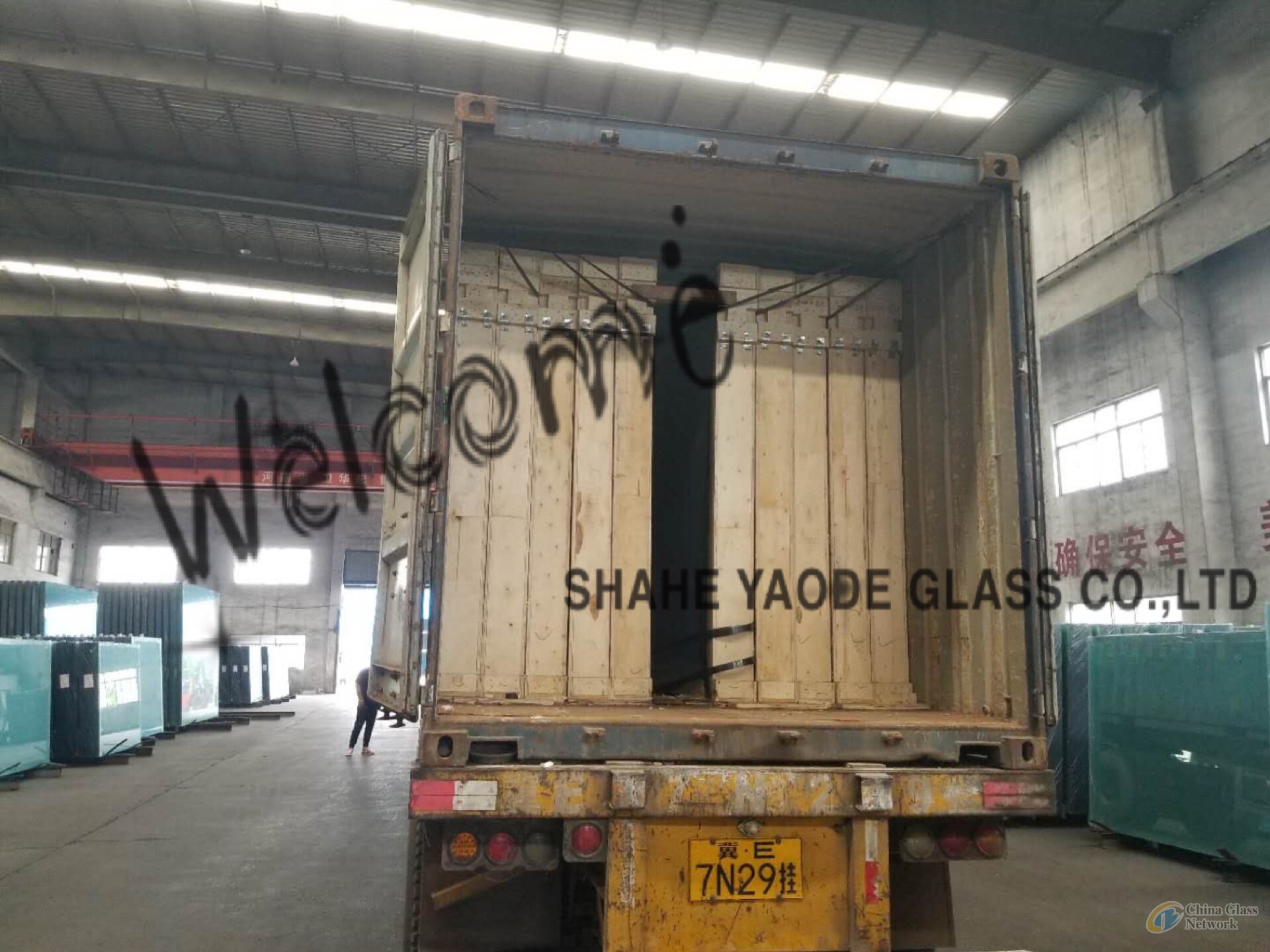 FLOAT GLASS