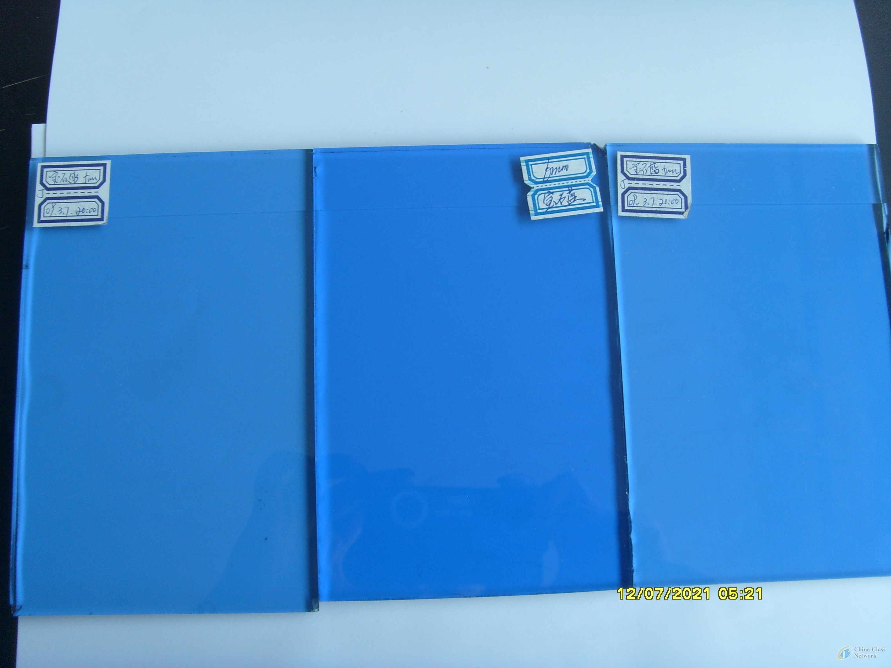 Blue float glass