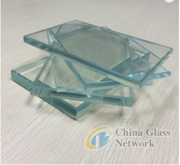 China low iron extra clear tempered glass price