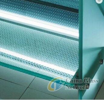 High quality custom design skid resistant anti-slip safety glass staircases