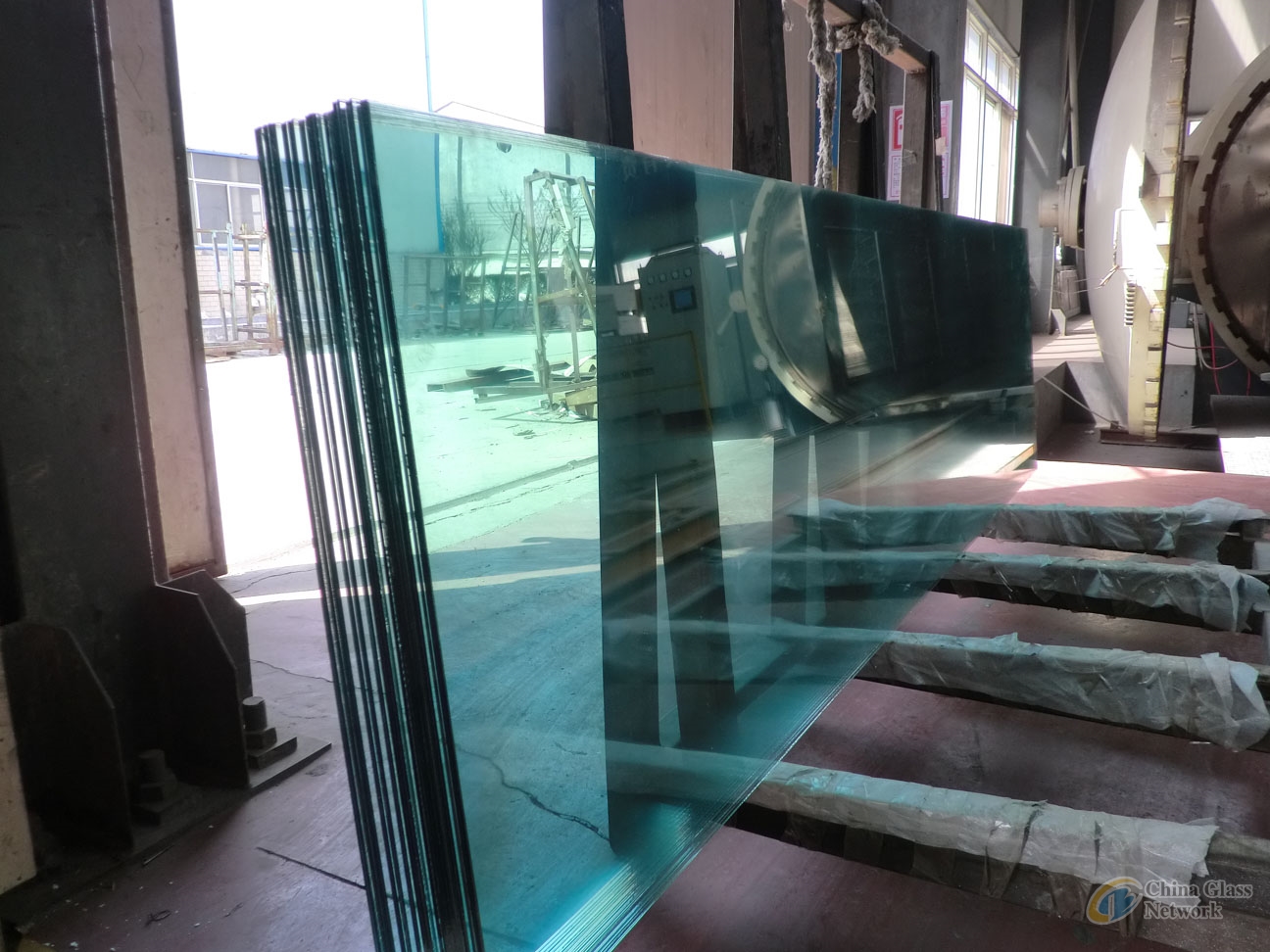 SYS Large size 4mm-21mm toughened glass with heat soak treatment safety glass panels polished edge tempered glass