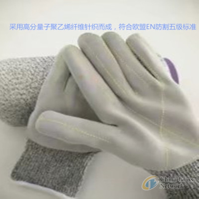 Anti-cutting gloves for glass processing worker