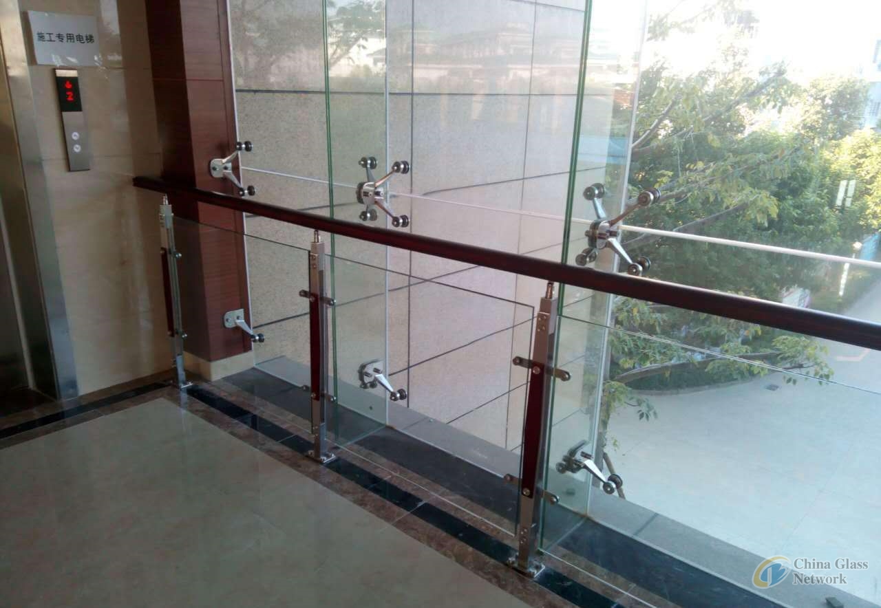 33.1mm 44.2mm clear laminated glass SYS