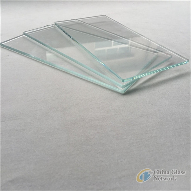 Clear float glass for building