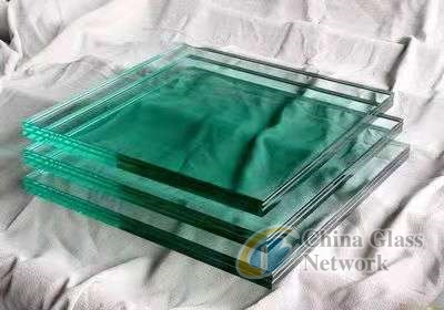 CLEAR LAMINATED GLASS