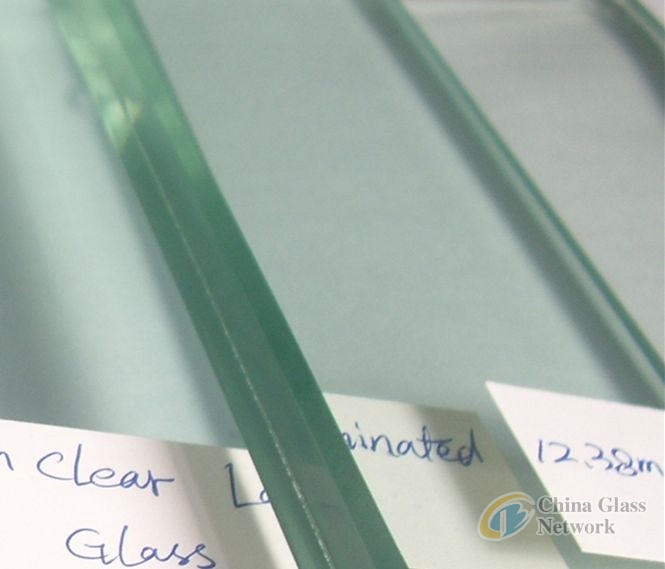 CLEAR LAMINATED GLASS