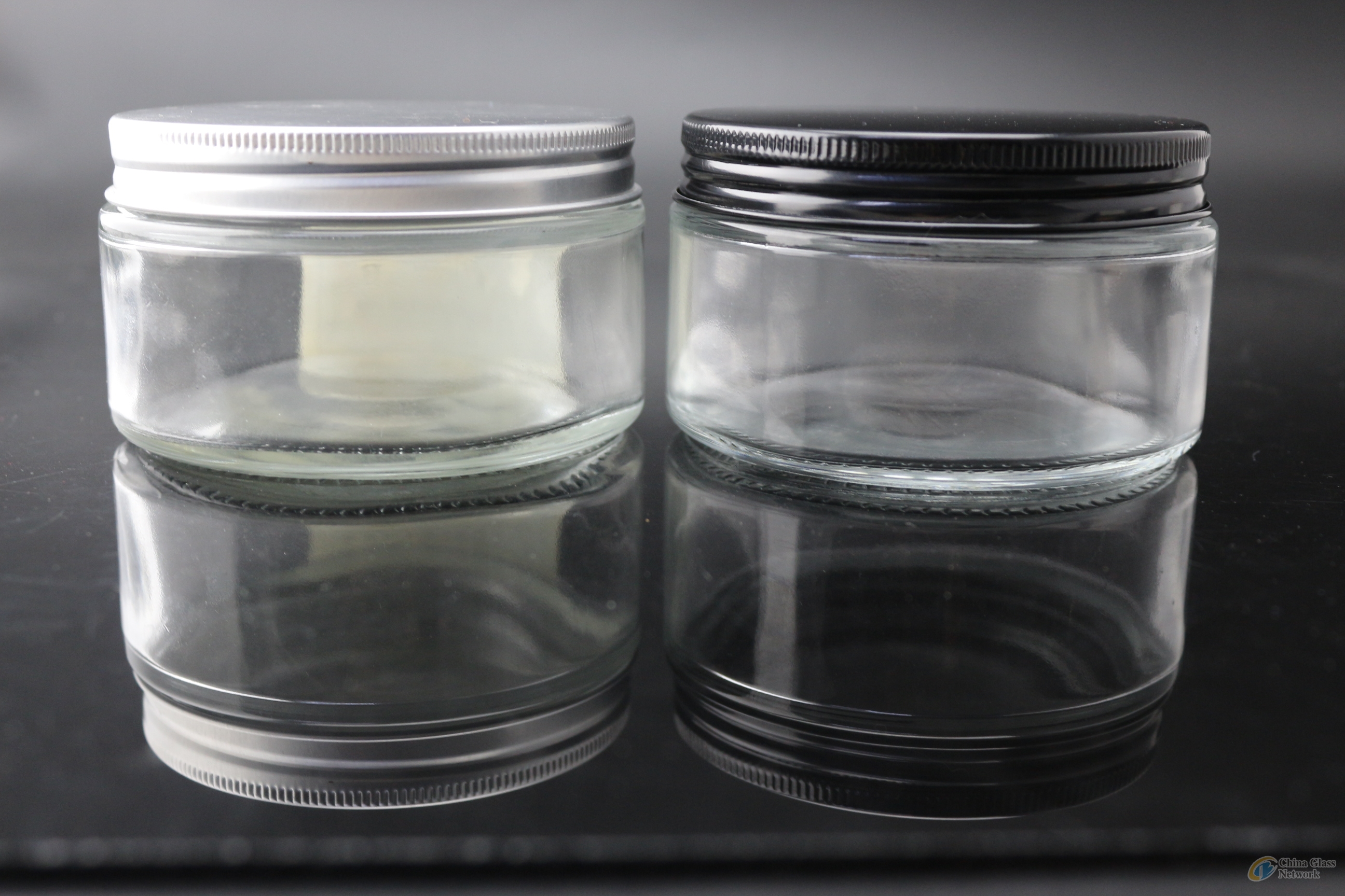 shanghai linlang direct sale good end glass jar with black lid 250ml