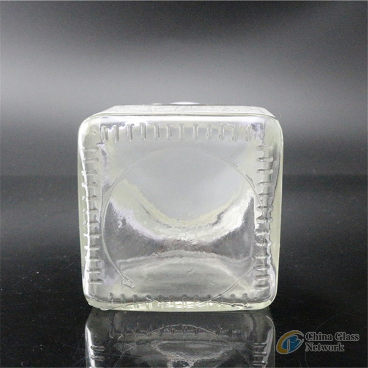 Linlang Shanghai Factory Direct square glass jar with metal lid 210ml