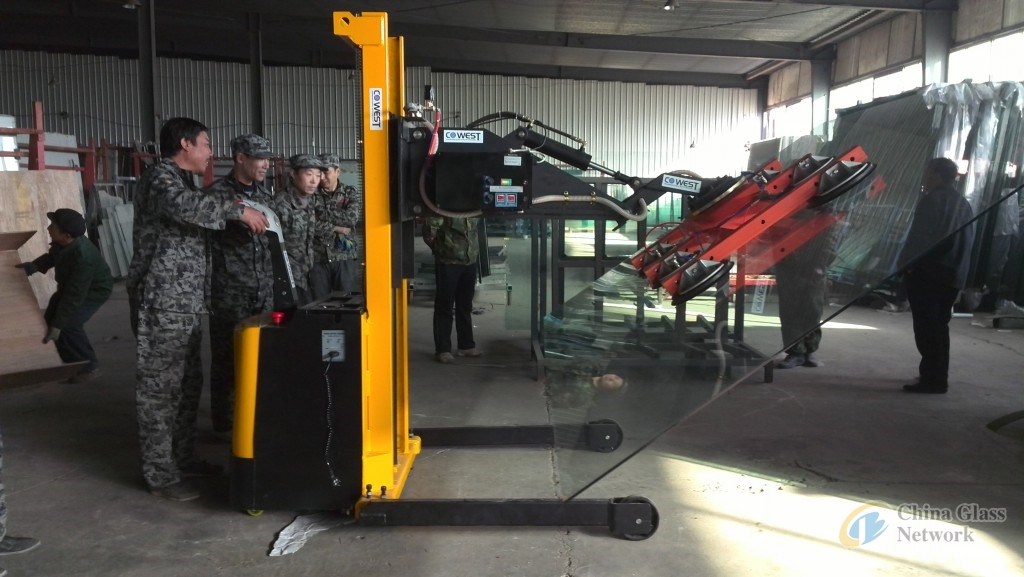 Forklift attached galss lifter,vacuum lifter