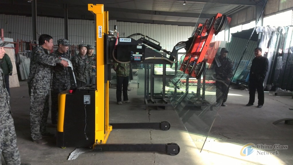 Forklift attached galss lifter,vacuum lifter