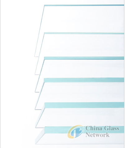 Ultra clear low iron building glass