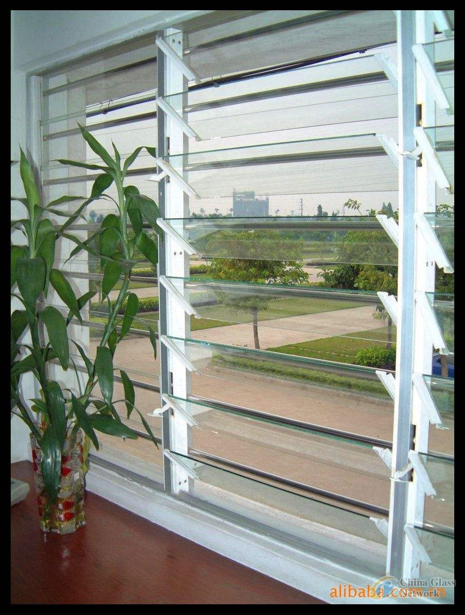Louvres glass