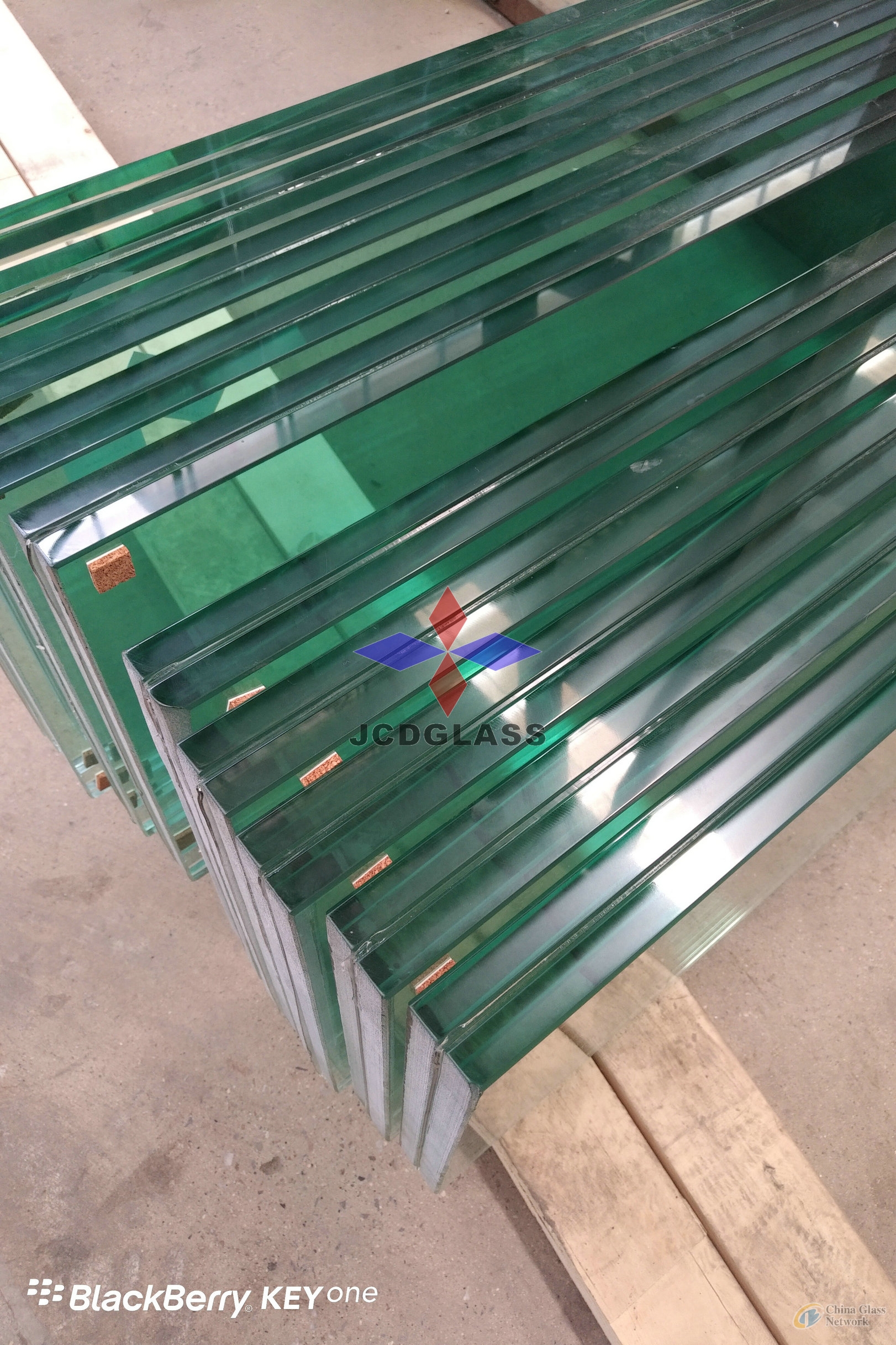 15mm 19mm flat clear tempered glass