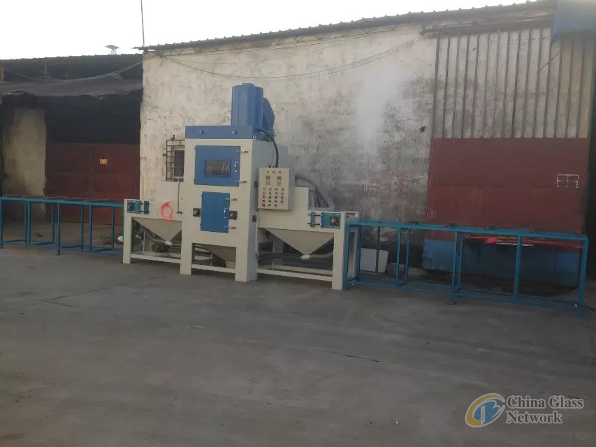 Horizontal Automatic Sandblasting Machine