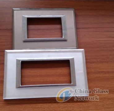 Customized Bevel Edge Switch Glass Plates